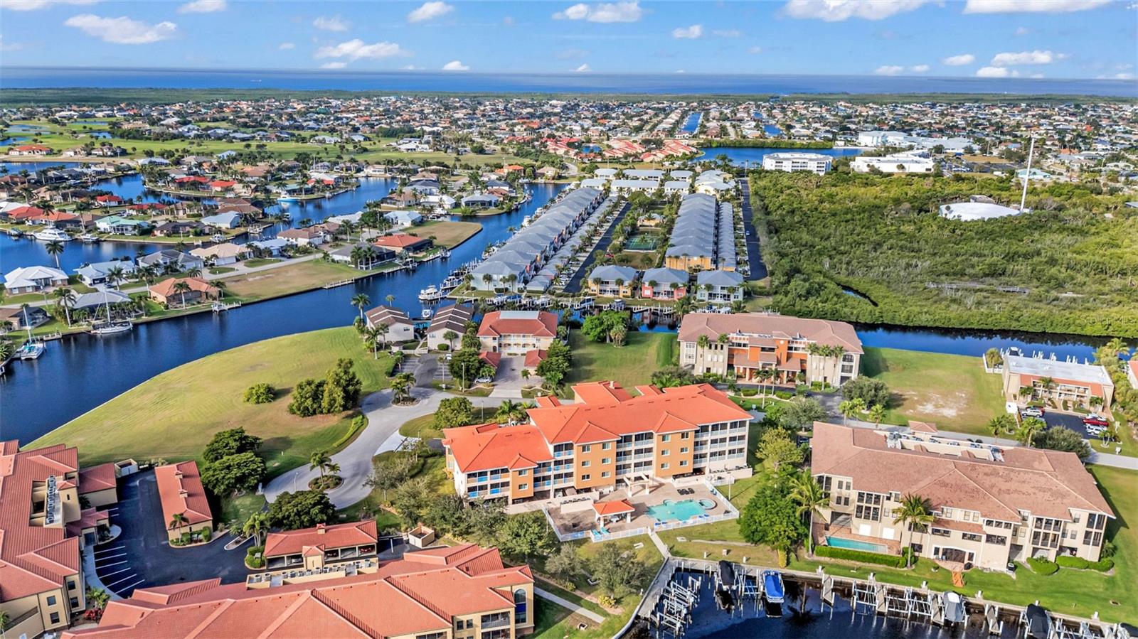 LA ROMANA CONDO - Residential