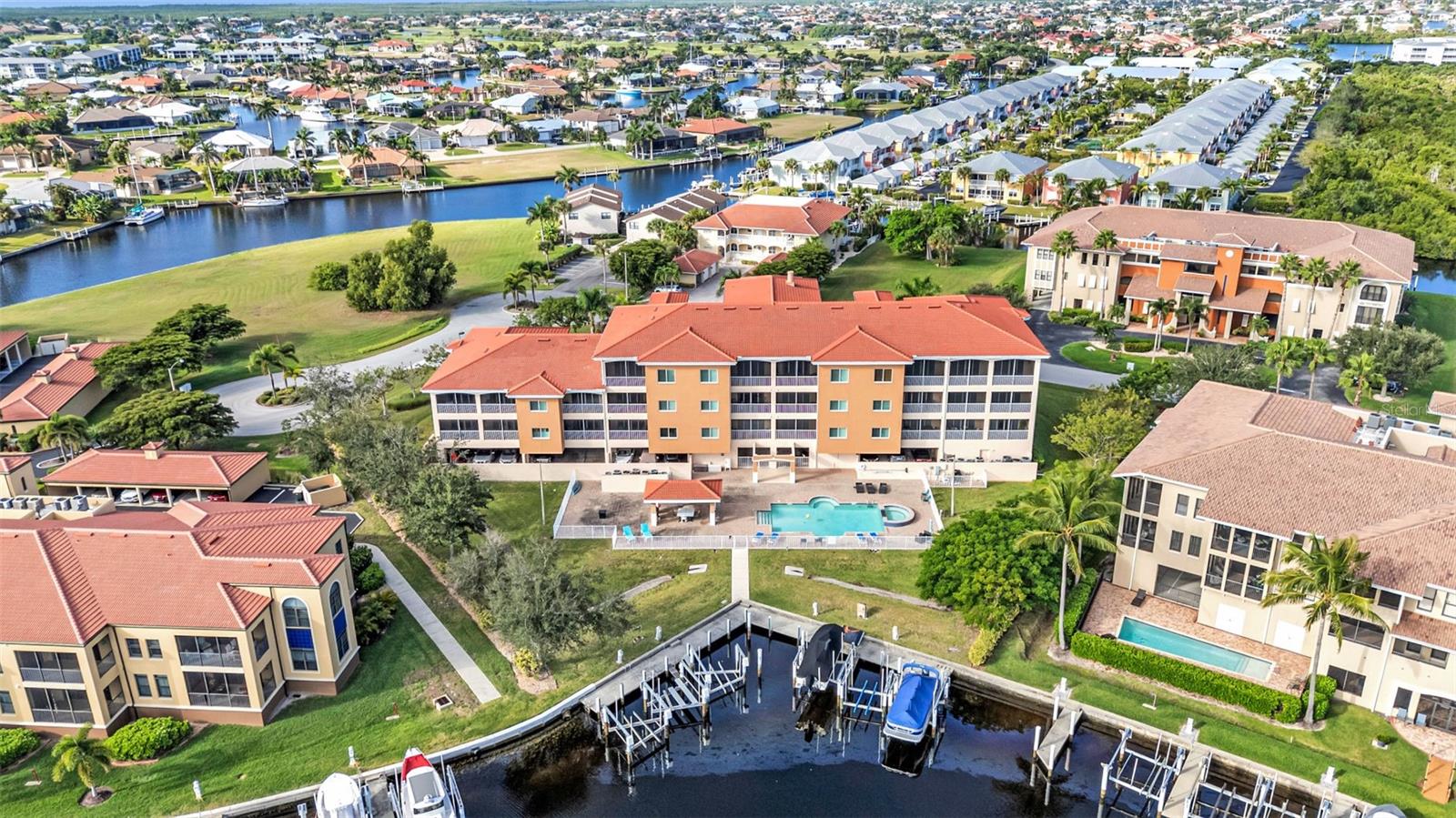 LA ROMANA CONDO - Residential