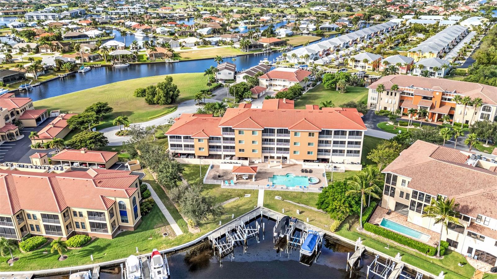 LA ROMANA CONDO - Residential