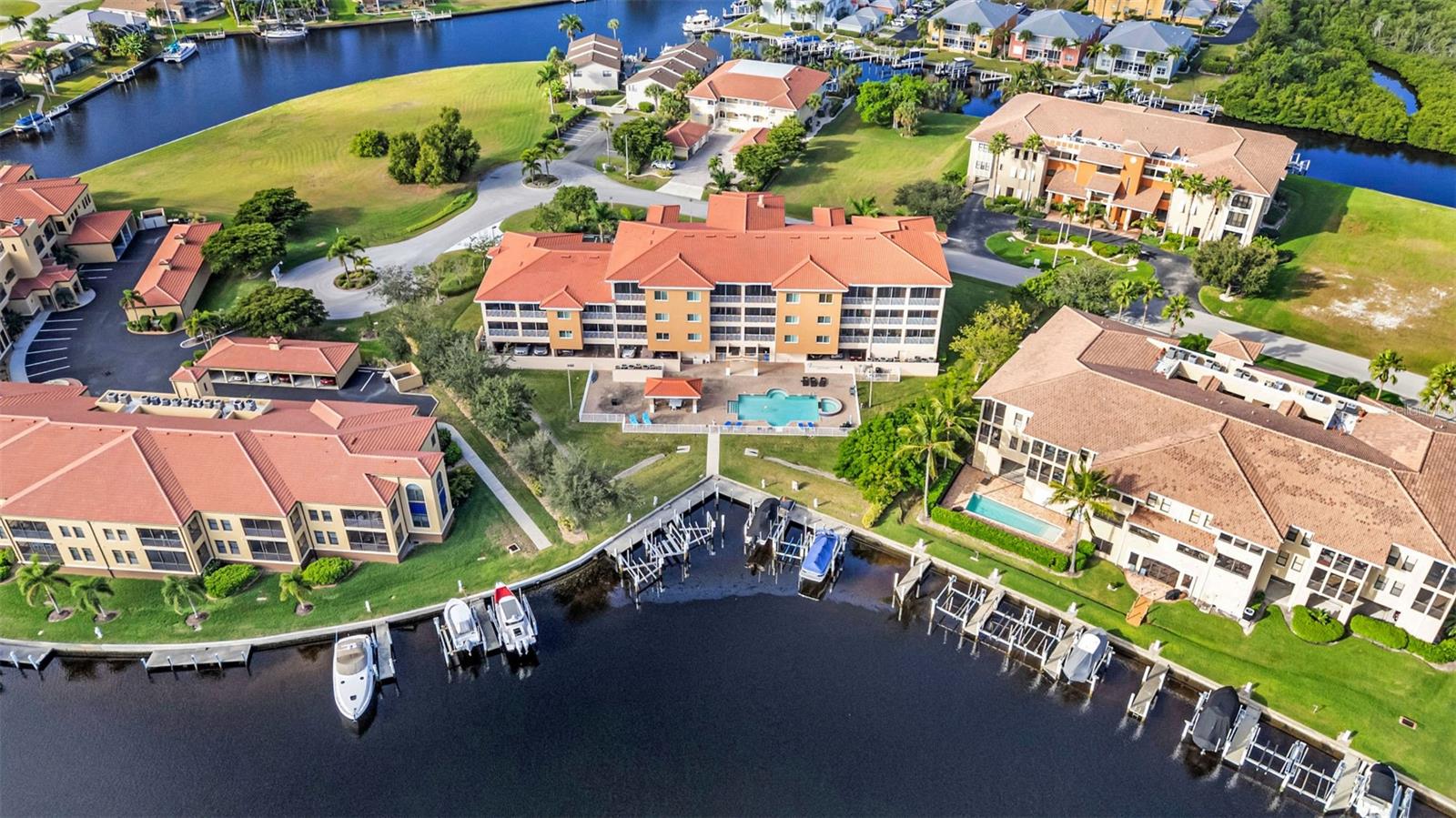 LA ROMANA CONDO - Residential