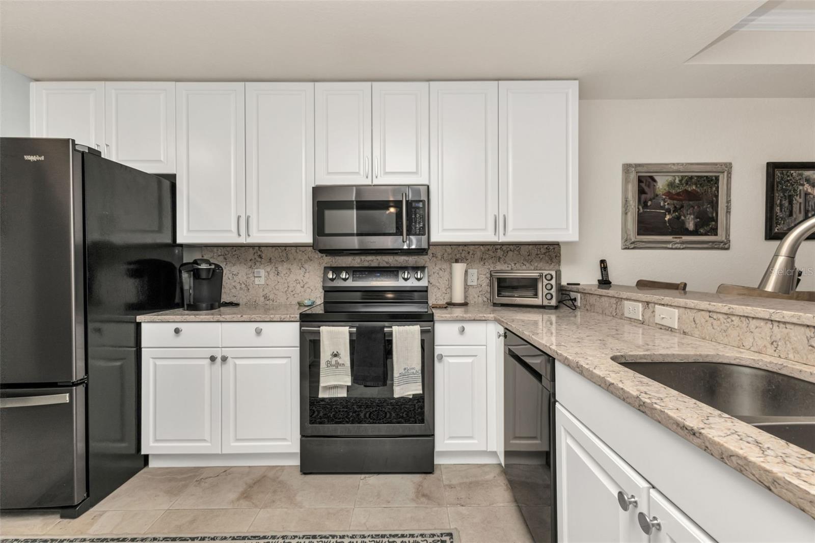 LA ROMANA CONDO - Residential