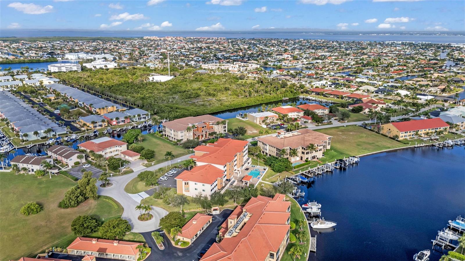 LA ROMANA CONDO - Residential