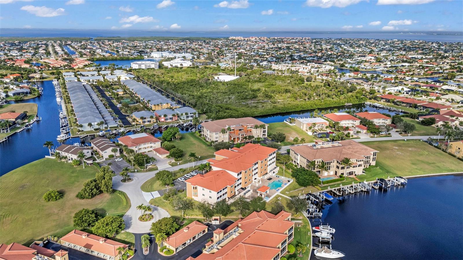 LA ROMANA CONDO - Residential