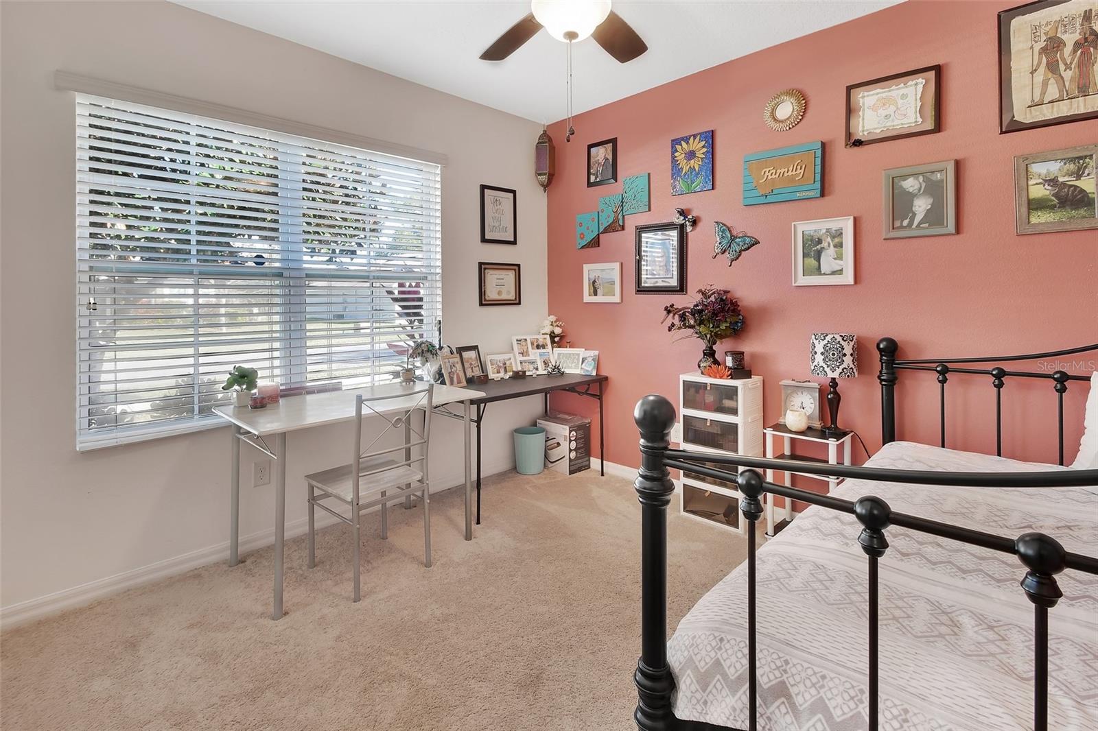 PARKMORE MANOR - Residential