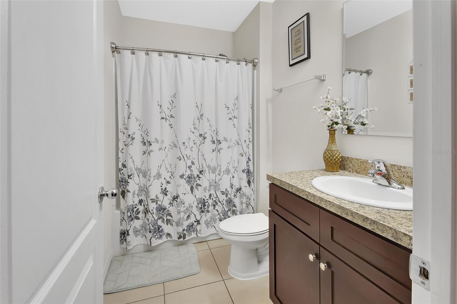 PARKMORE MANOR - Residential