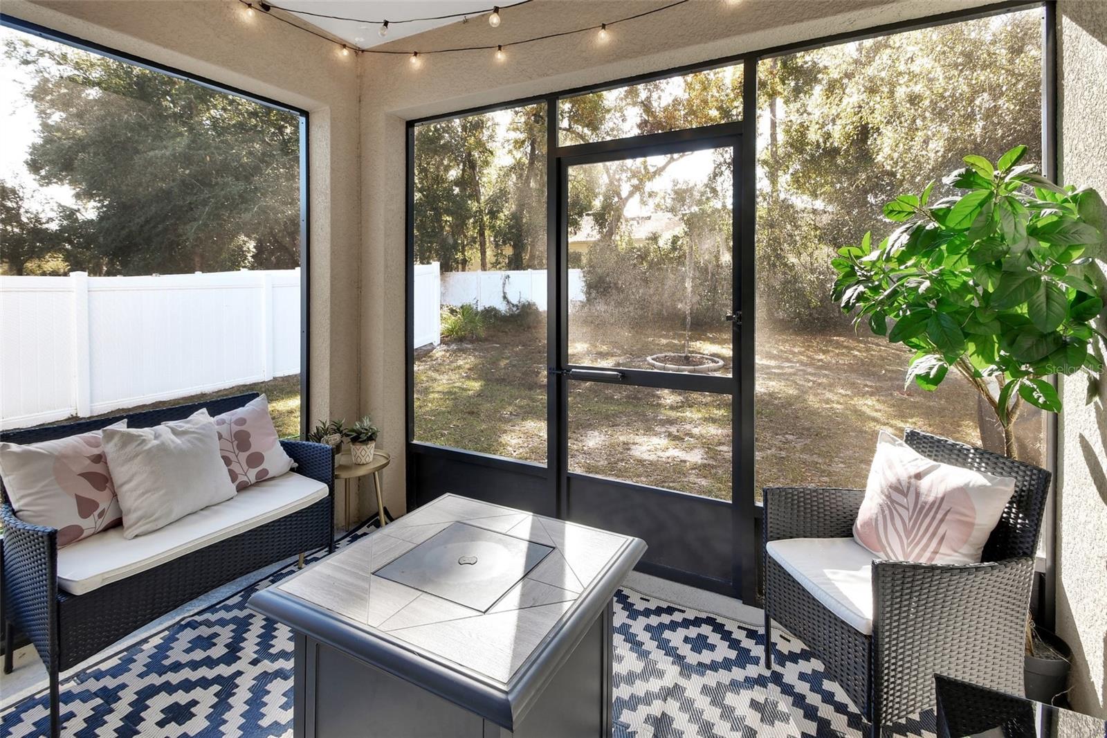 PARKMORE MANOR - Residential