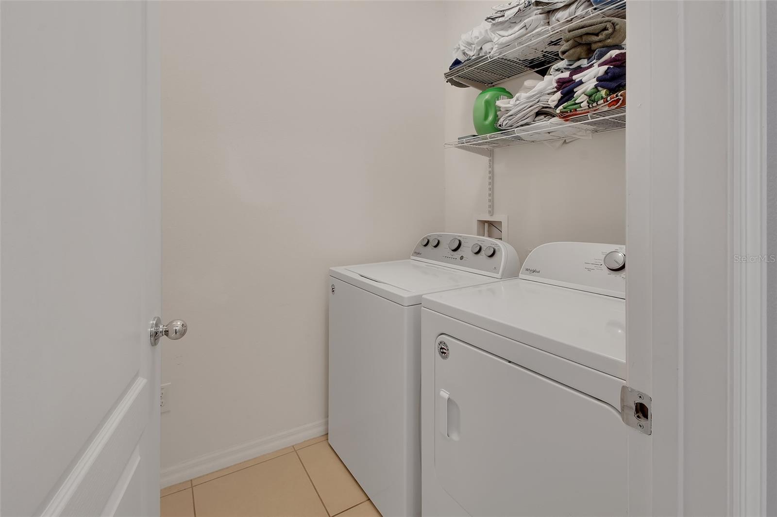 PARKMORE MANOR - Residential