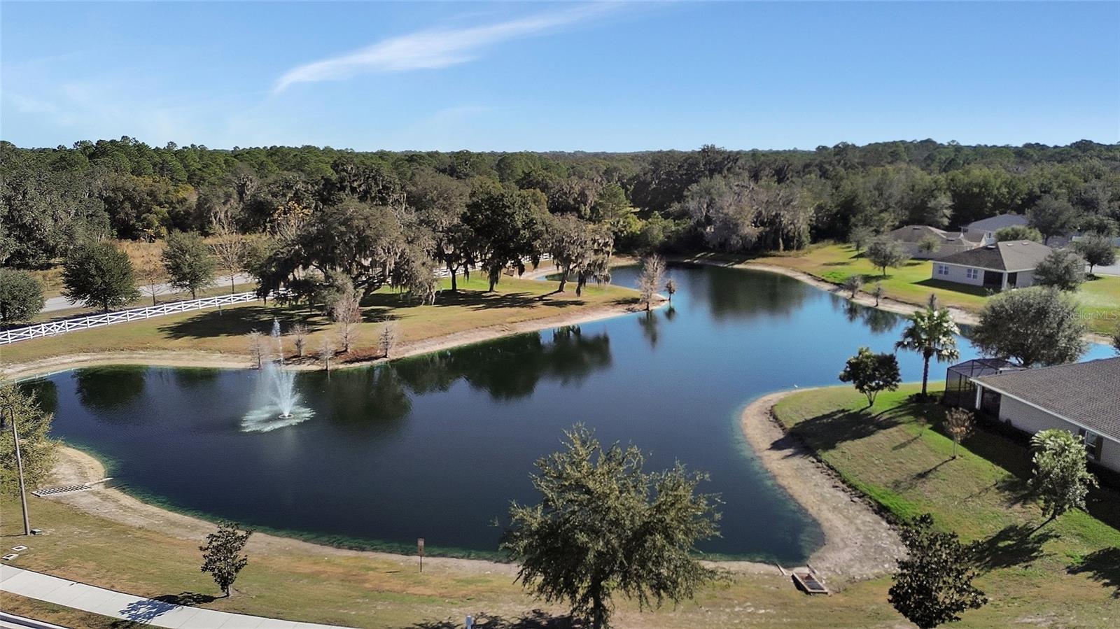 PARKMORE MANOR - Residential