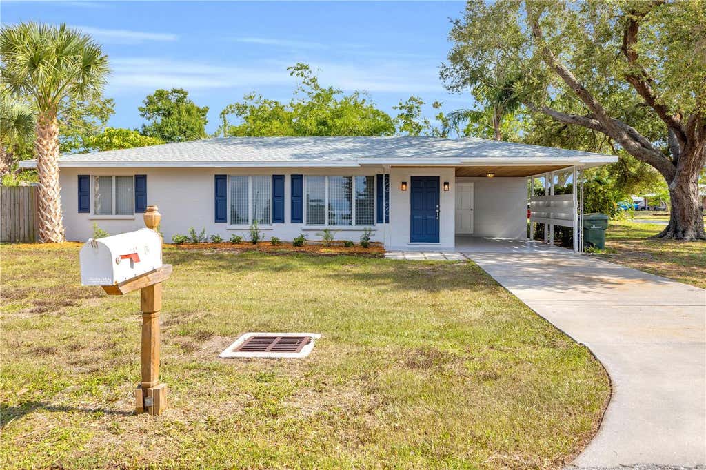 Photo of 3146 Osage Terrace, Sarasota, FL 34231 (MLS # A4697446)