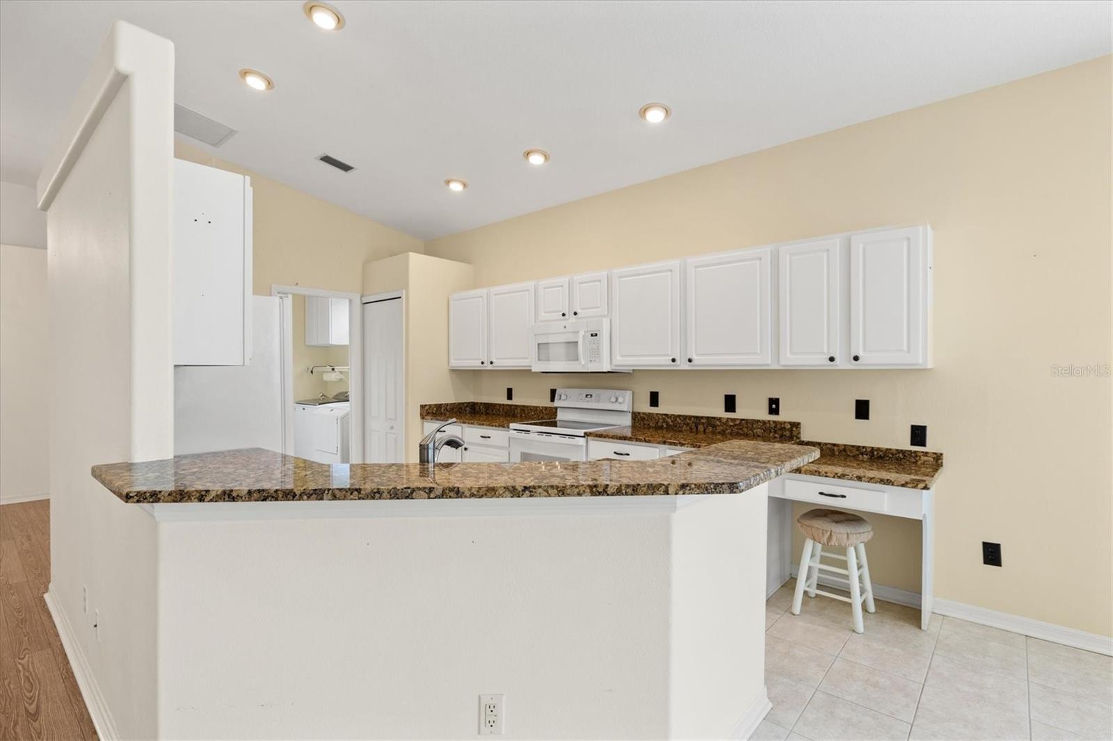 EDGEWATER VILLAGE SUBPHASE A UNIT 4B - Residential