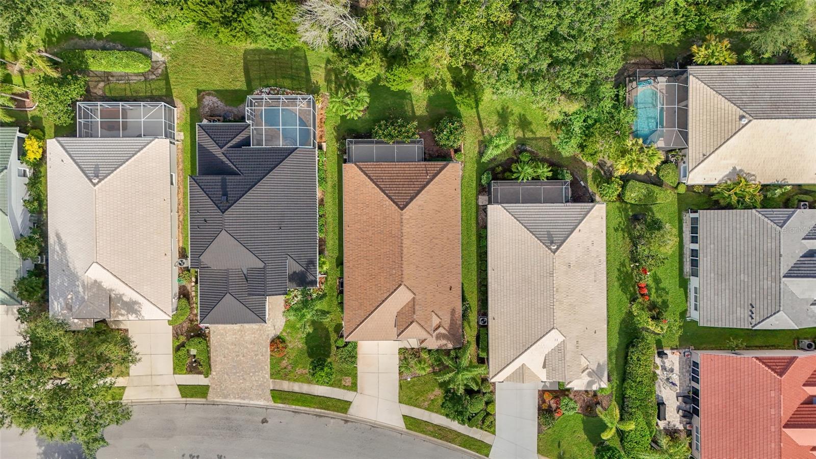 8412 WHISPERING WOODS COURT