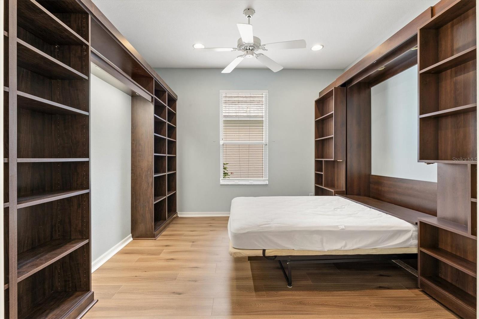 EDGEWATER VILLAGE SUBPHASE A UNIT 4B - Residential