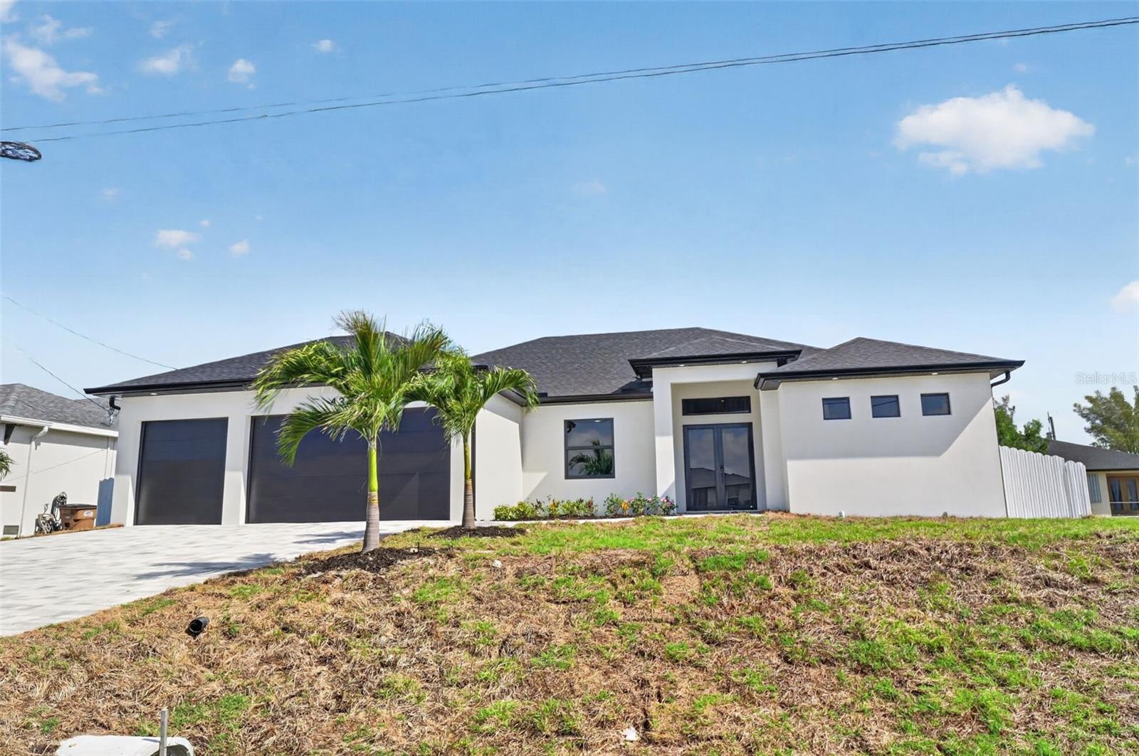 CAPE CORAL - Residential