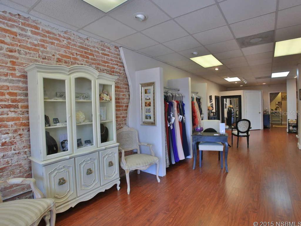 Lowds V New Smyrna - Commercial Sale