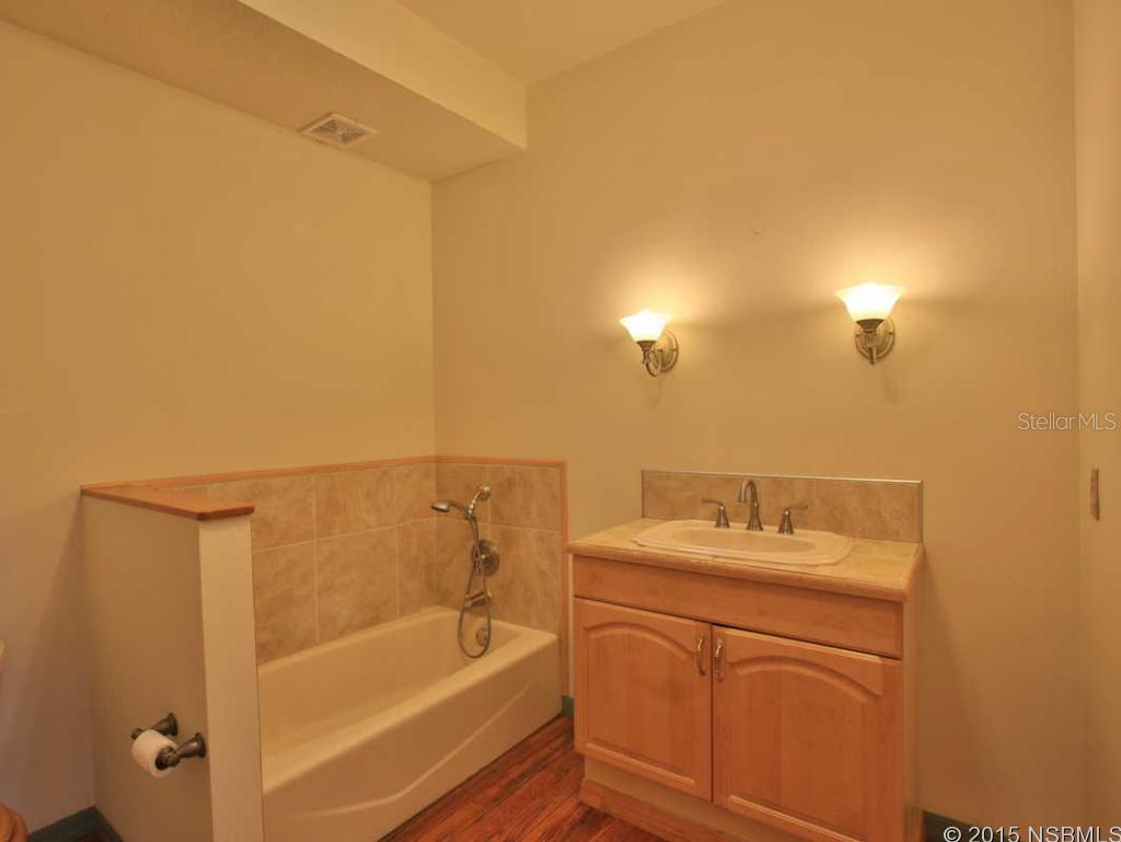 Lowds V New Smyrna - Commercial Sale