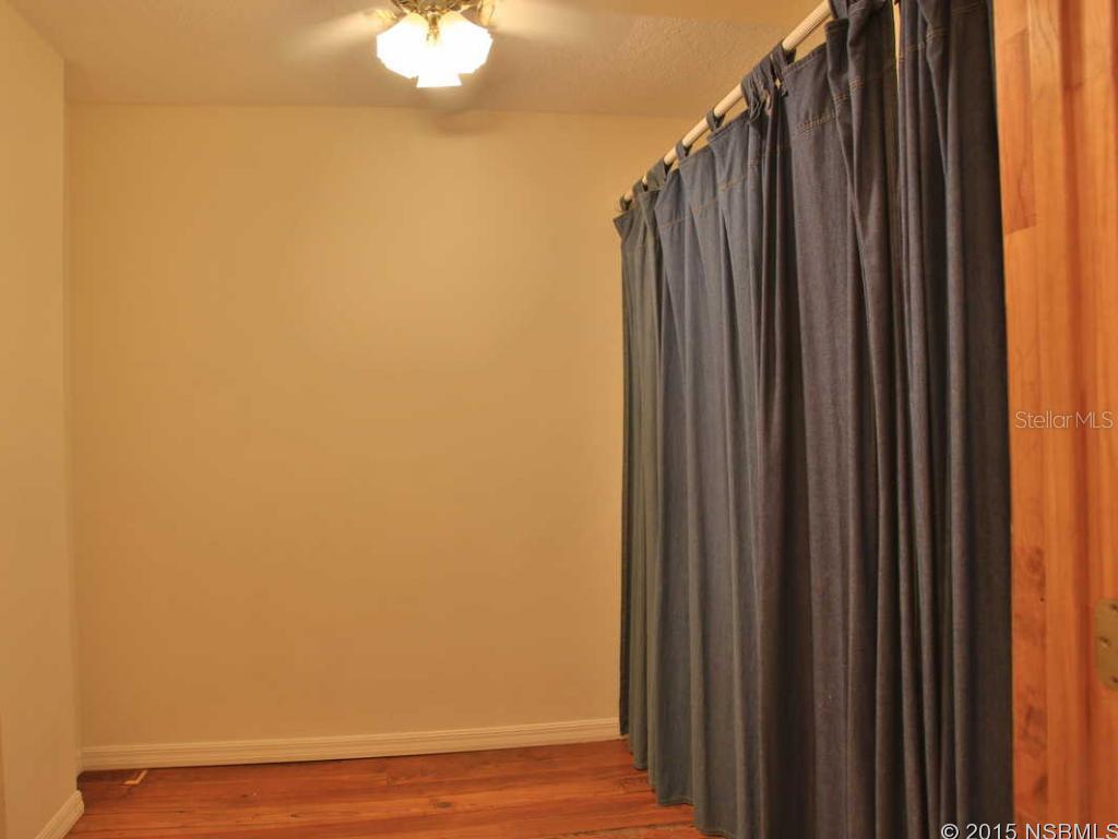 Lowds V New Smyrna - Commercial Sale