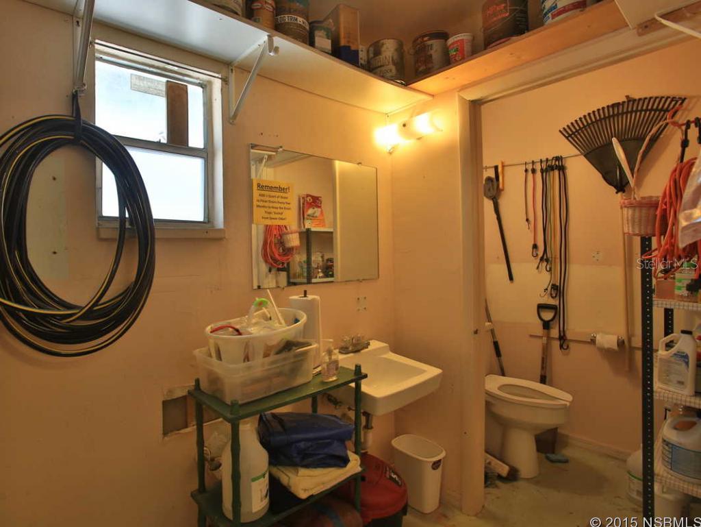 Lowds V New Smyrna - Commercial Sale