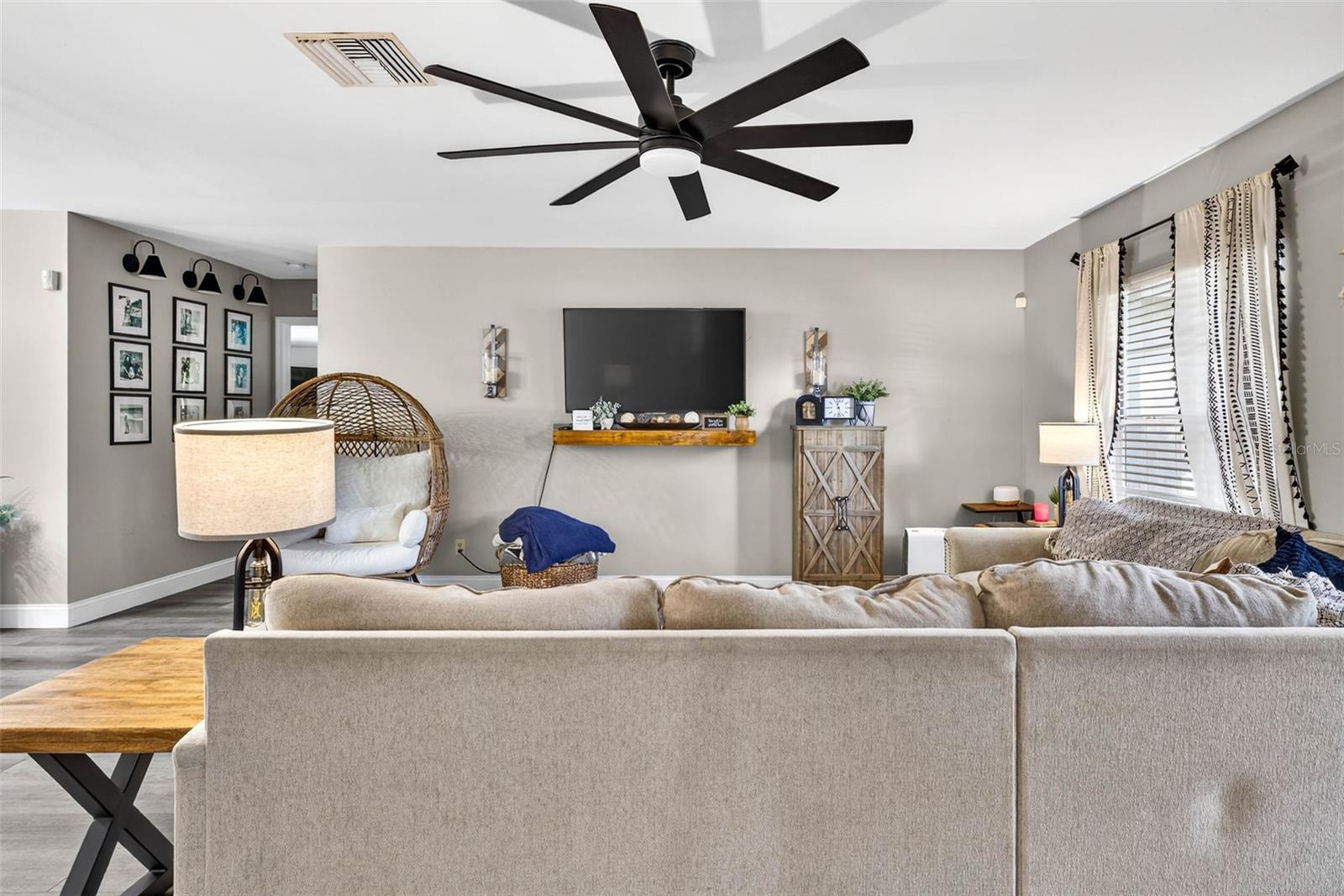 TAMPA'S NORTH SIDE COUNTRY CLUB AREA UNIT NO 3 LOT - Residential