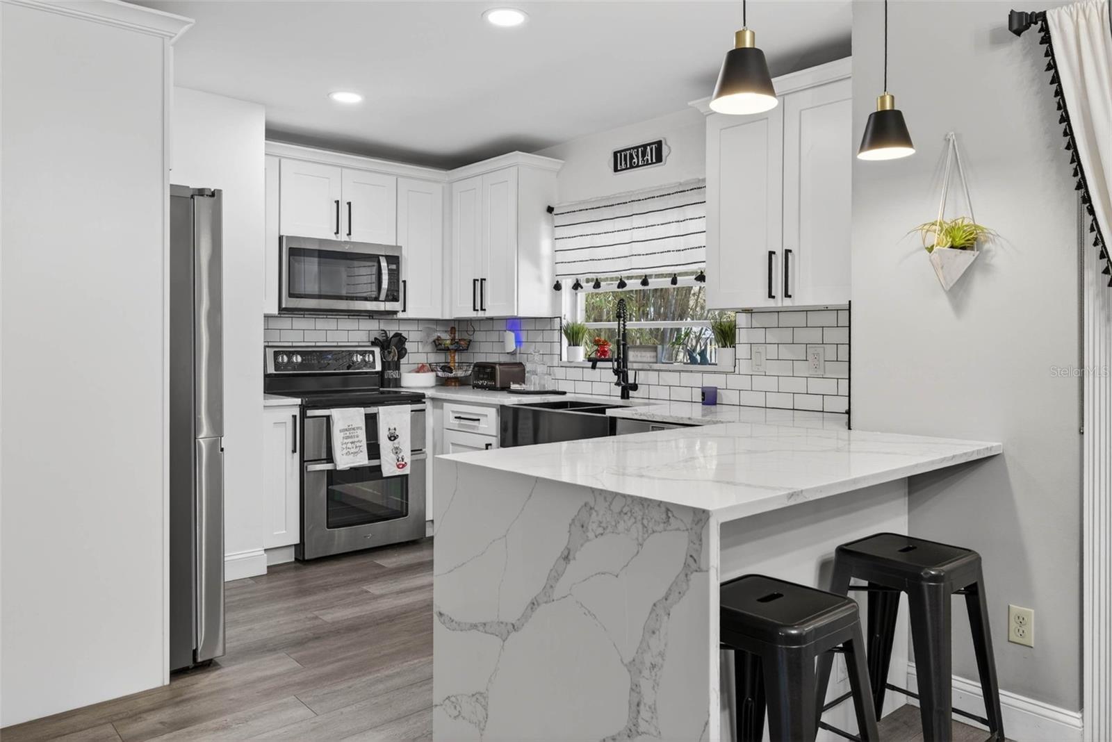 TAMPA'S NORTH SIDE COUNTRY CLUB AREA UNIT NO 3 LOT - Residential