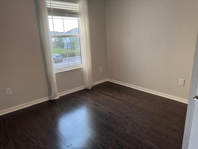 SIENNA PARK TOWNHOMES AT UNIVERSITY - Residential Lease