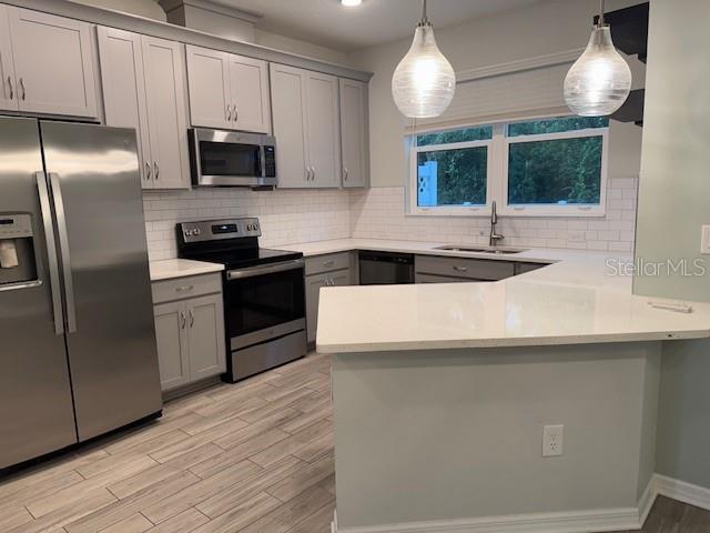 SIENNA PARK TOWNHOMES AT UNIVERSITY - Residential Lease