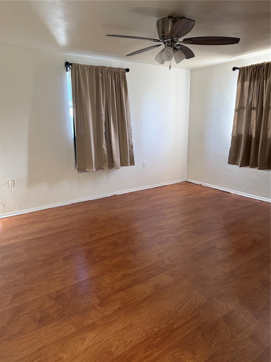 HOLIDAY LAKE ESTATES - Residential Lease