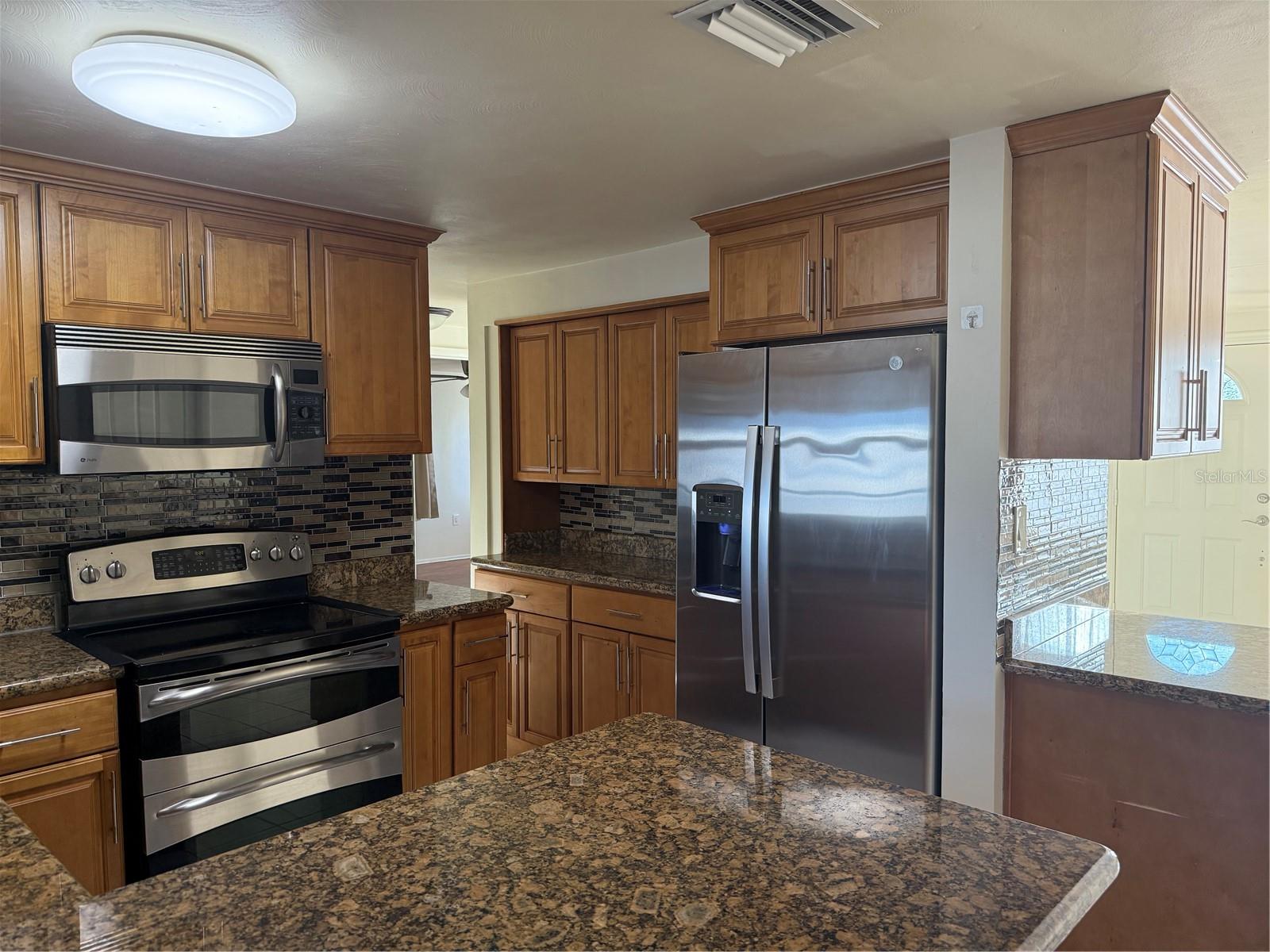 HOLIDAY LAKE ESTATES - Residential Lease