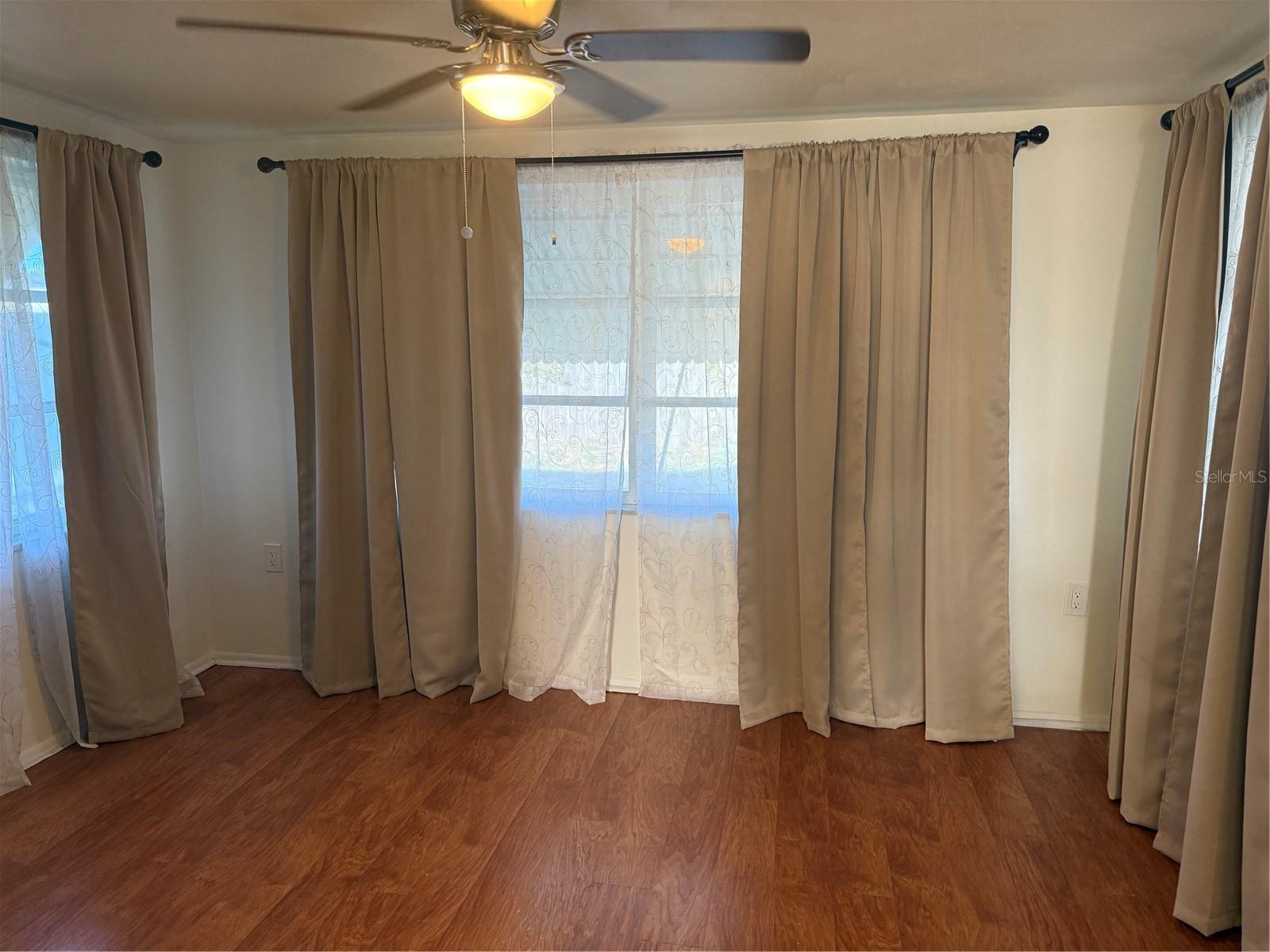 HOLIDAY LAKE ESTATES - Residential Lease
