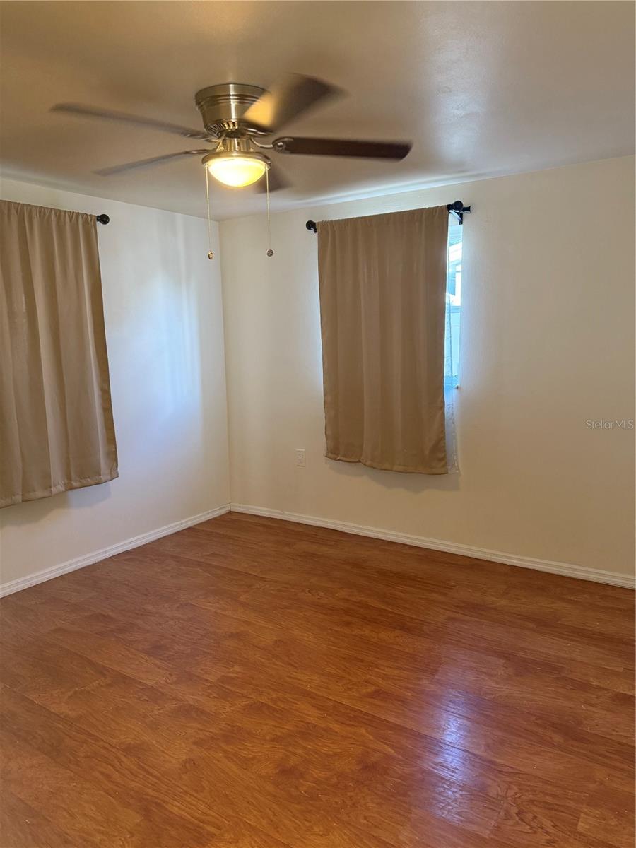 HOLIDAY LAKE ESTATES - Residential Lease
