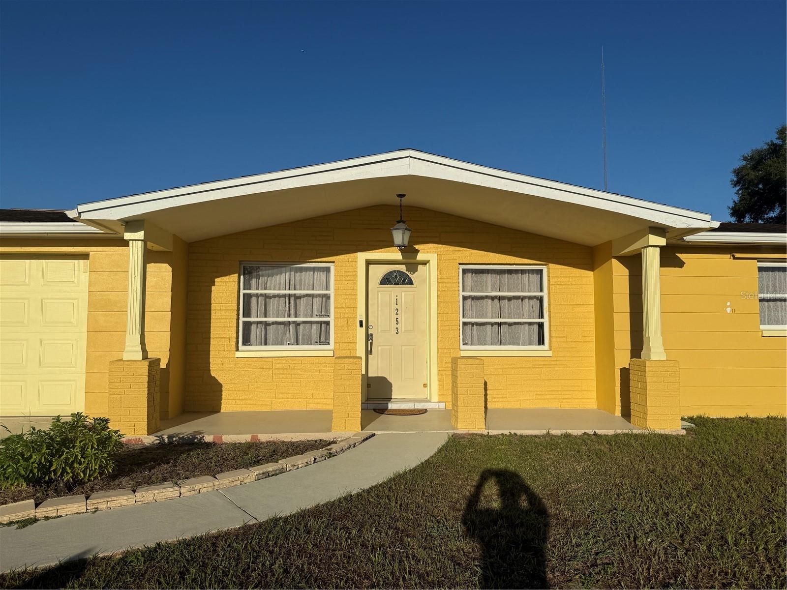 HOLIDAY LAKE ESTATES - Residential Lease