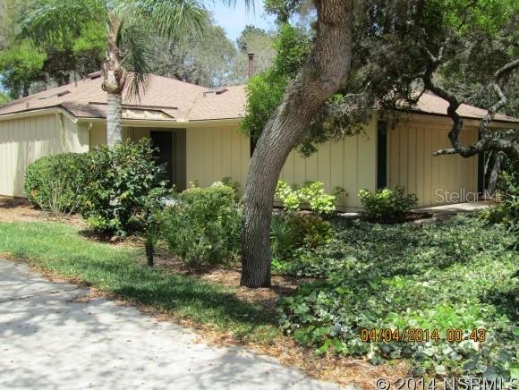 Sugar Mill Golf & C.C is the best golf course in Volusia Cty. On #5 Red Course. Completely refurbushed, Inc. new carpet, totally repainted, new dome in kitchen, recent A/C update, skylight refurbished, beautifully landscaped yard w/ blooming flowers. Golf cart with new batteries stays. Wooded area on right side provides additional privacy. Large Hot Tub on screened porch. ;3rd Party Gr Com Reqd ;Water: City