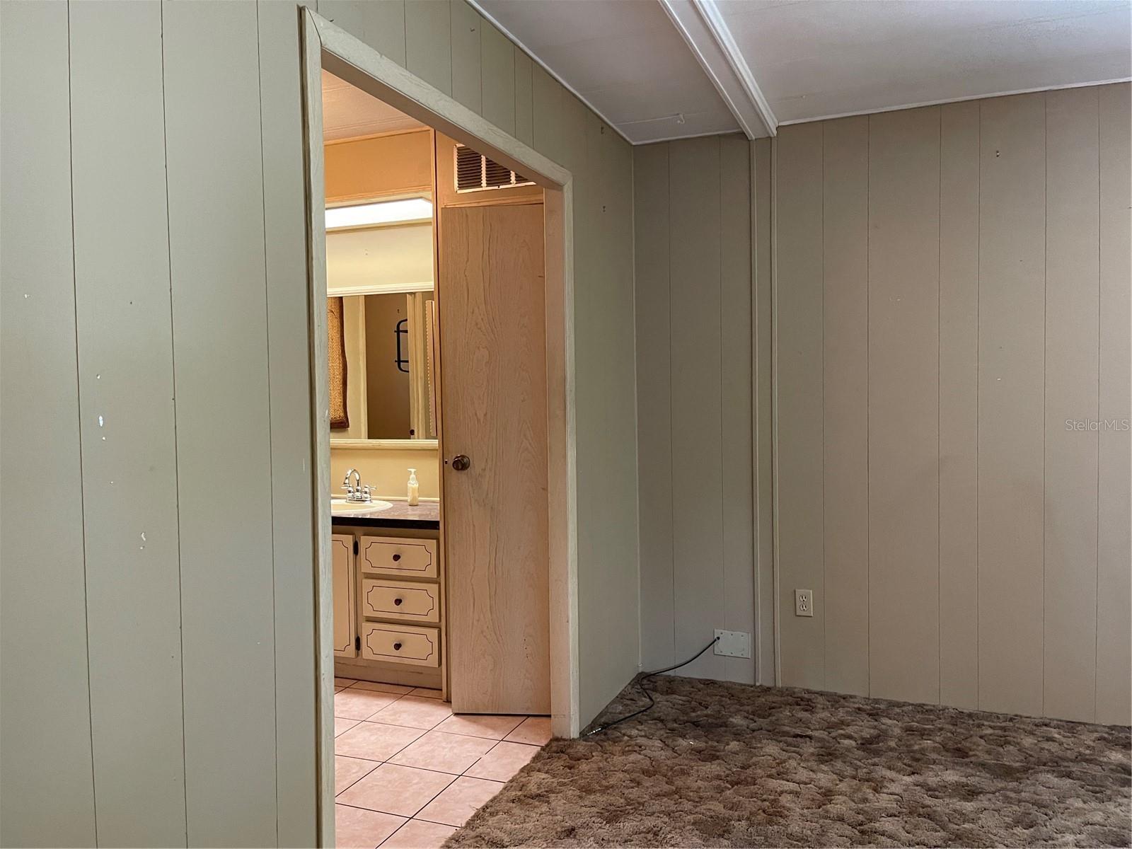 CONTINENTAL COUNTRY CLUB - Residential