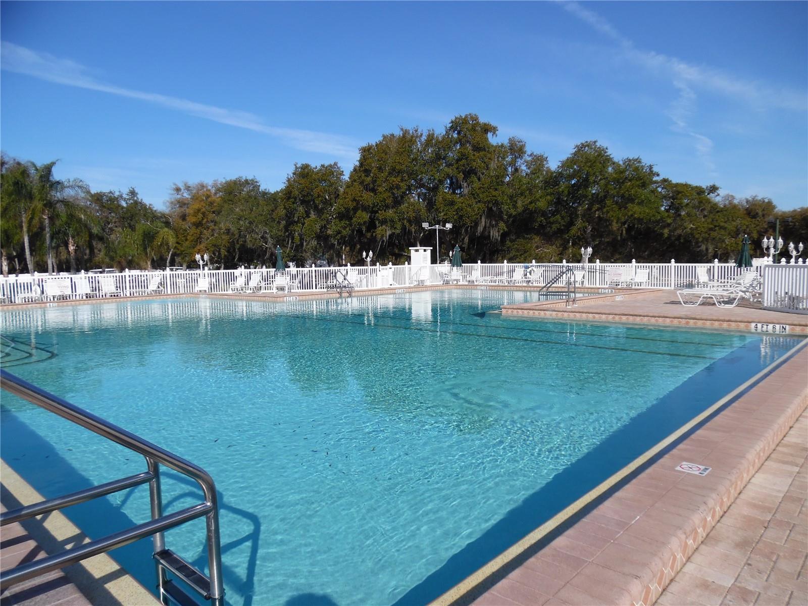 CONTINENTAL COUNTRY CLUB - Residential