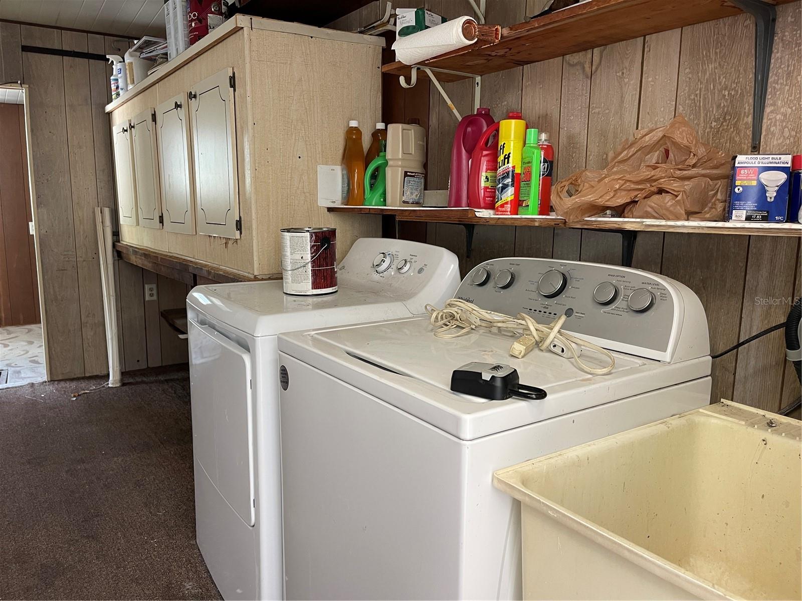 CONTINENTAL COUNTRY CLUB - Residential