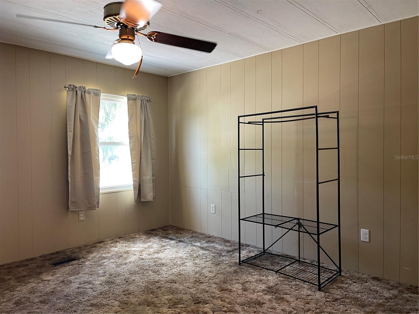 CONTINENTAL COUNTRY CLUB - Residential