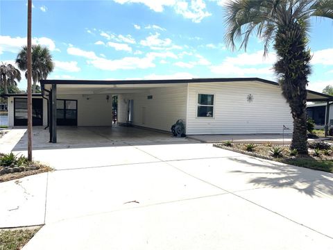 Photo of 2 Grove Trl, Wildwood, FL 34785 (MLS # G5111337)
