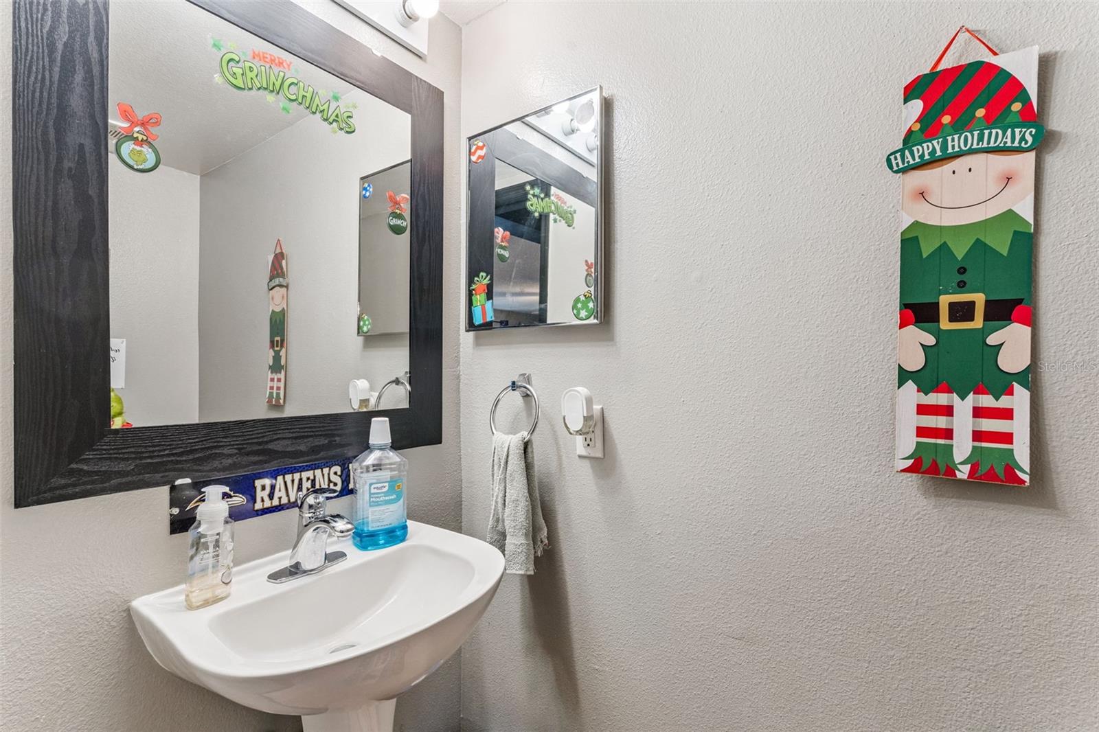 MINNEOLA PINE BLUFF PH 02 LT 98 PB 50 P - Residential