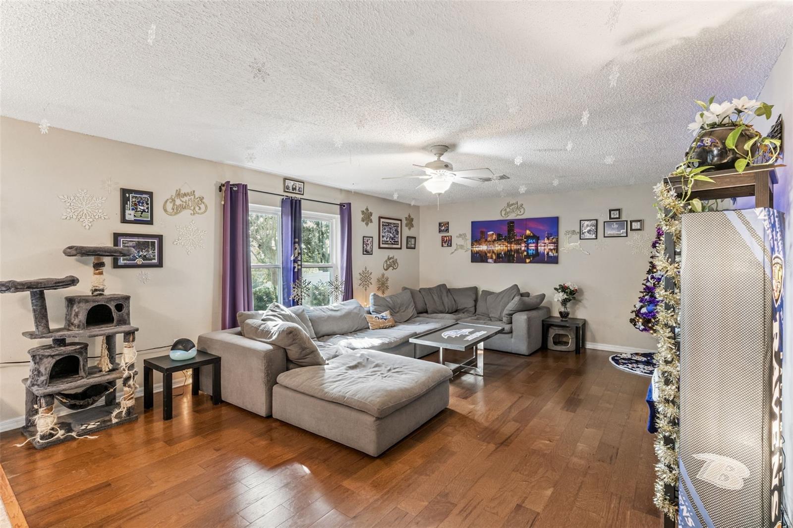 MINNEOLA PINE BLUFF PH 02 LT 98 PB 50 P - Residential