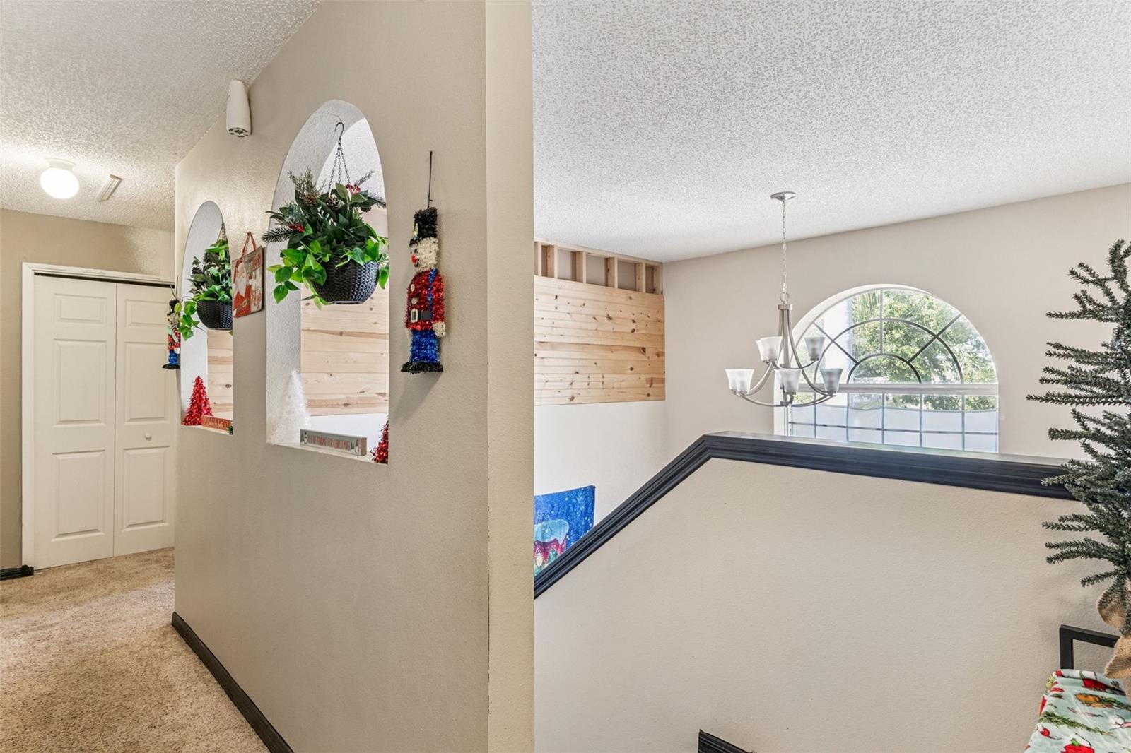 MINNEOLA PINE BLUFF PH 02 LT 98 PB 50 P - Residential