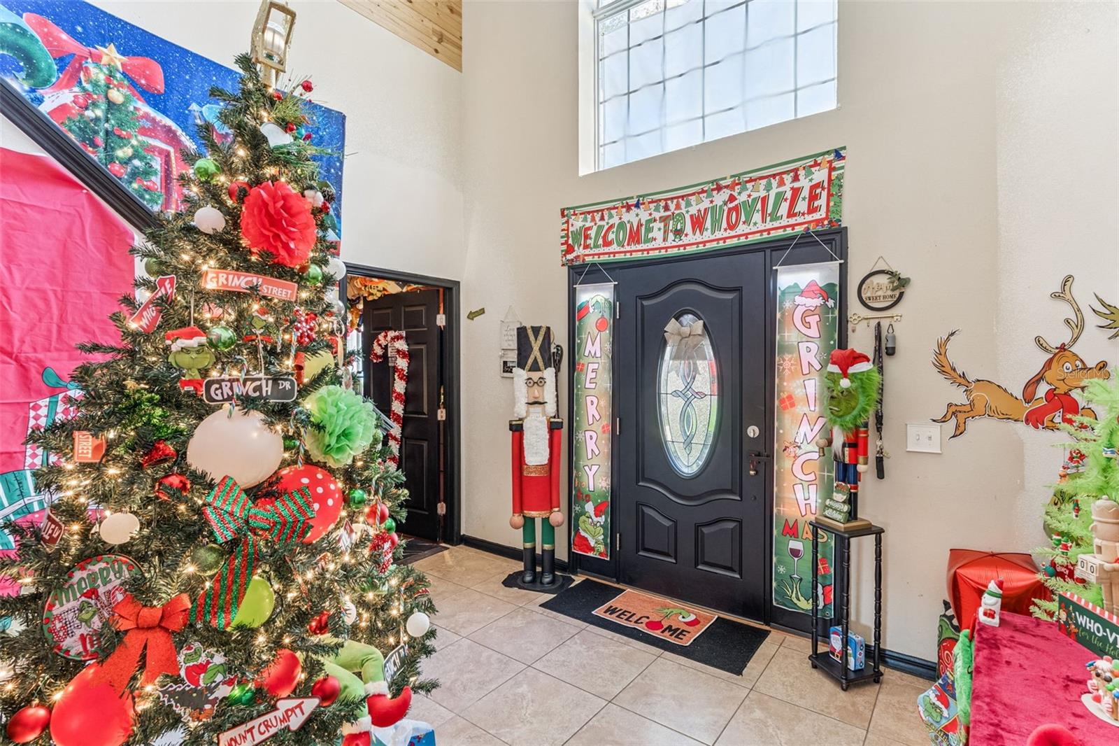 MINNEOLA PINE BLUFF PH 02 LT 98 PB 50 P - Residential