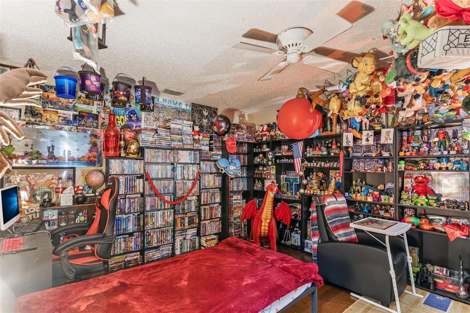 MINNEOLA PINE BLUFF PH 02 LT 98 PB 50 P - Residential