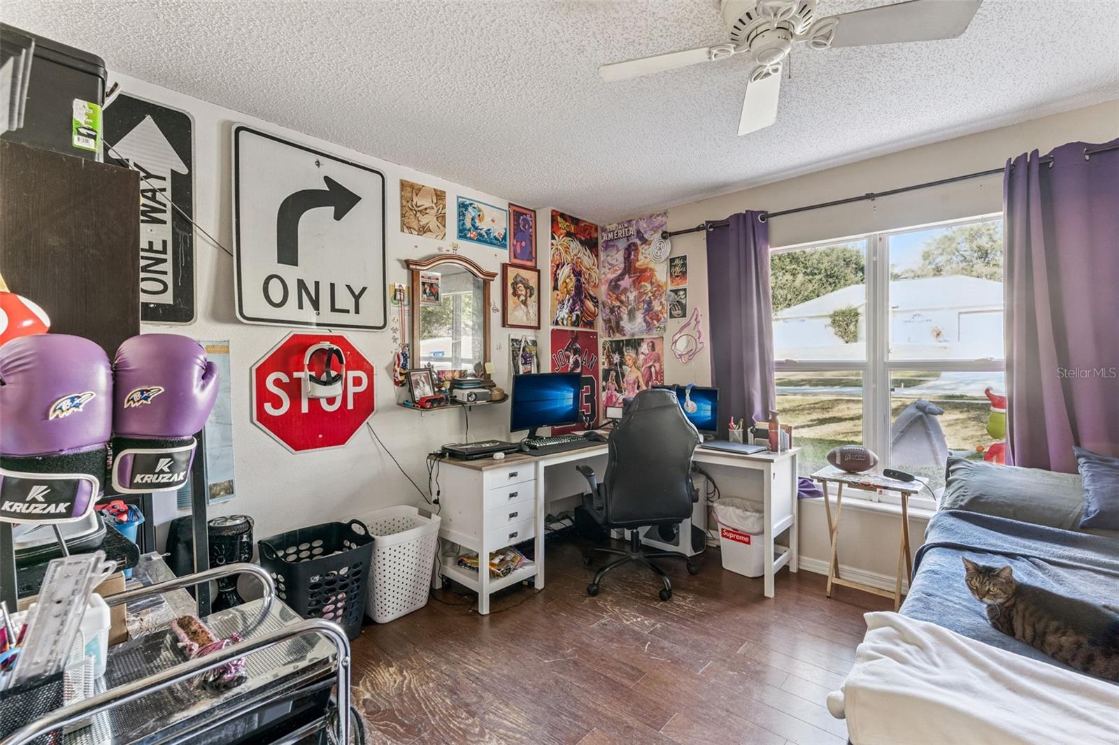 MINNEOLA PINE BLUFF PH 02 LT 98 PB 50 P - Residential