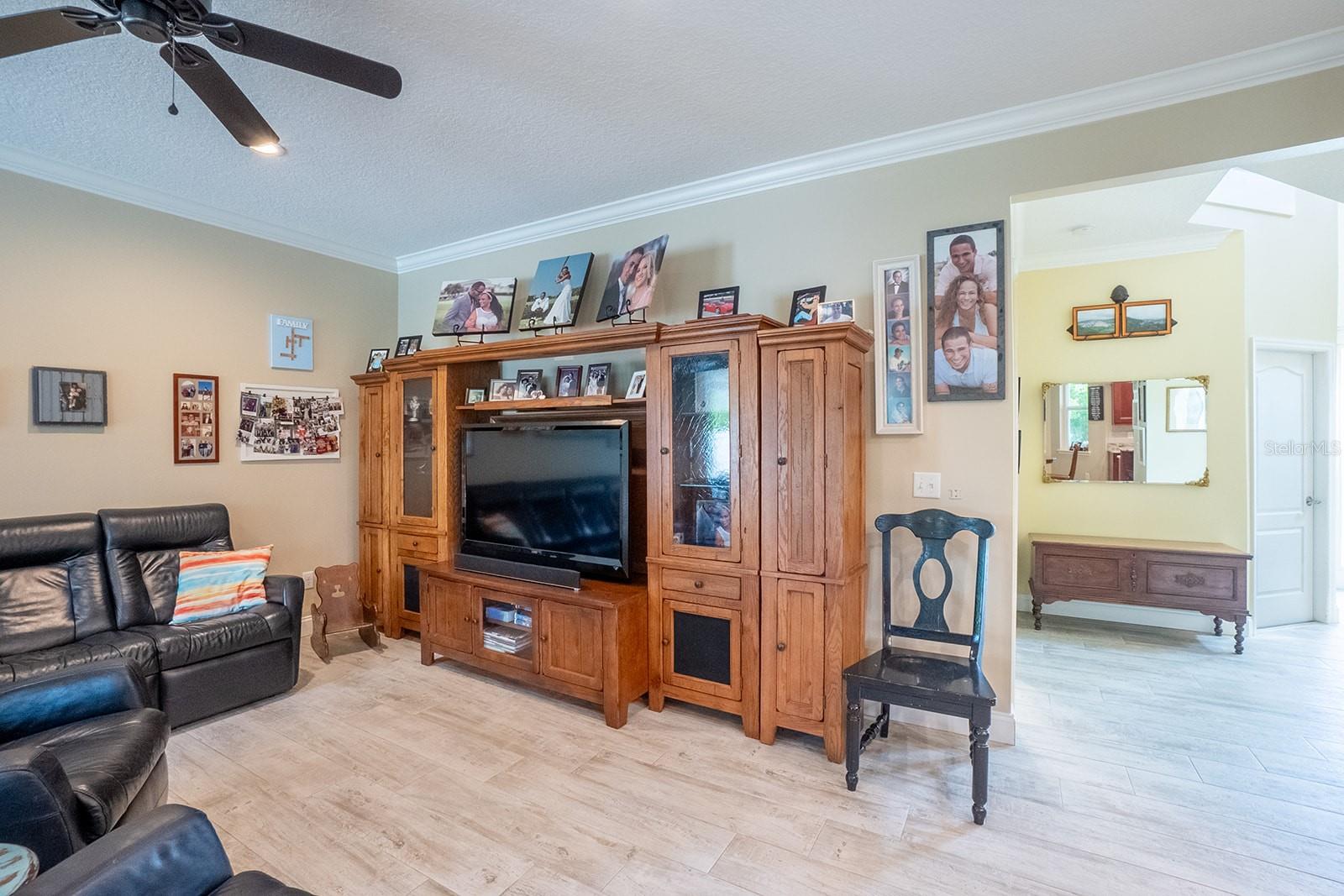 CEDAR ISLAND - Residential