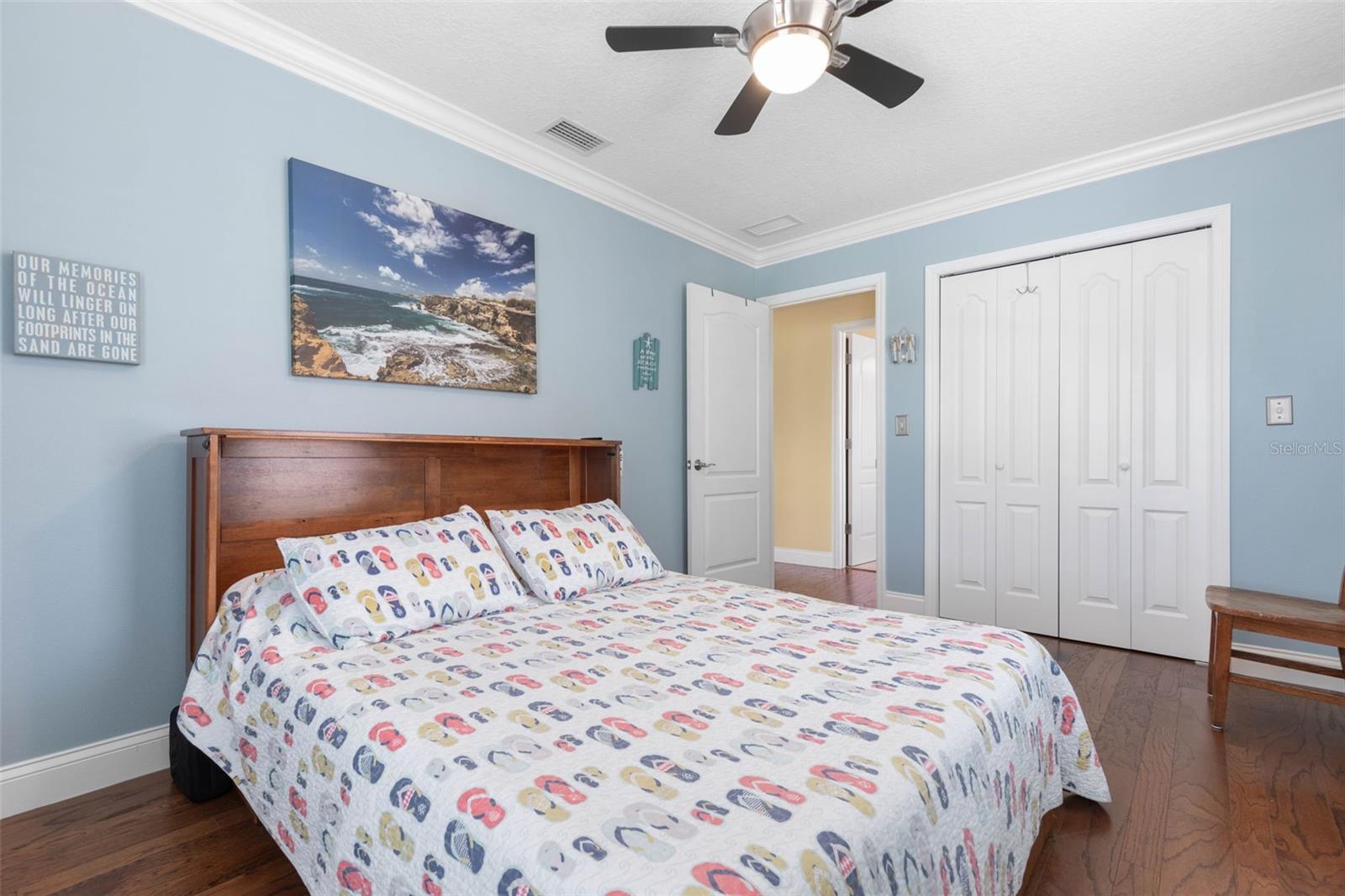 CEDAR ISLAND - Residential