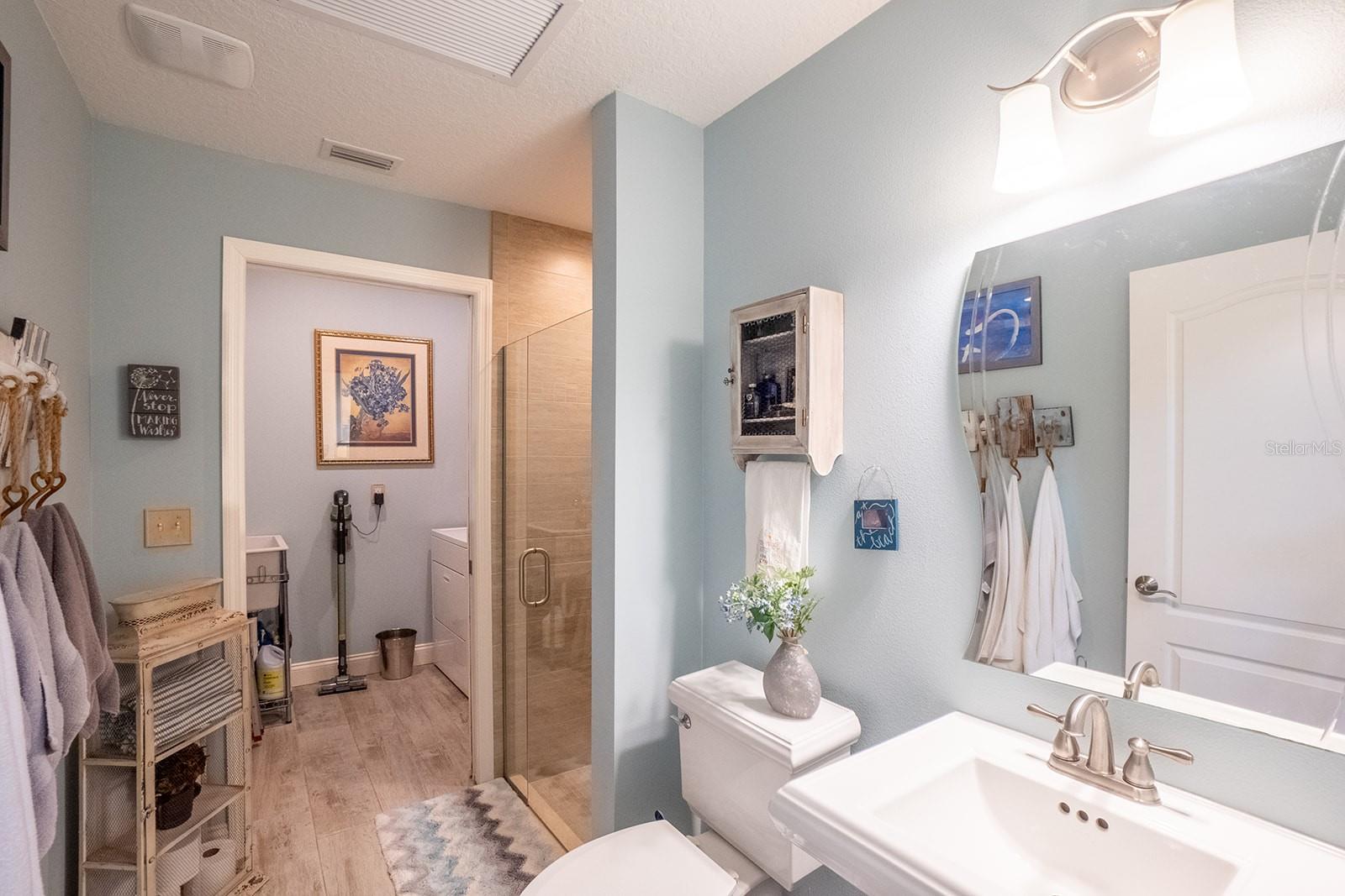 CEDAR ISLAND - Residential