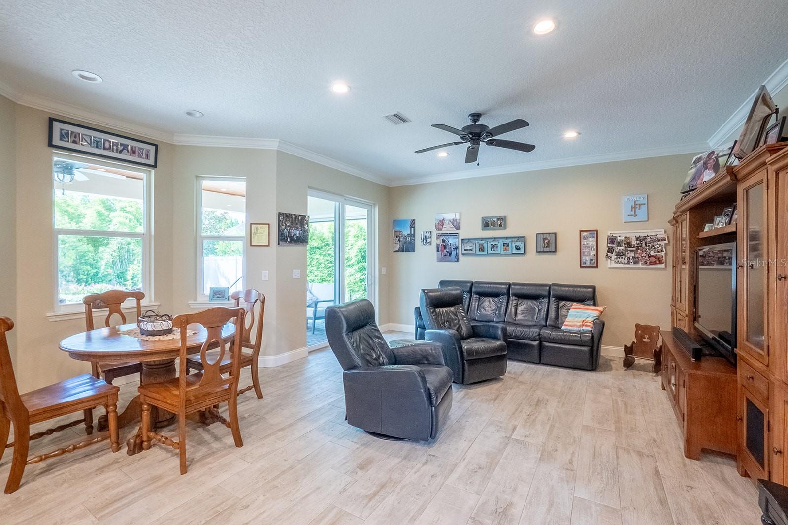 CEDAR ISLAND - Residential