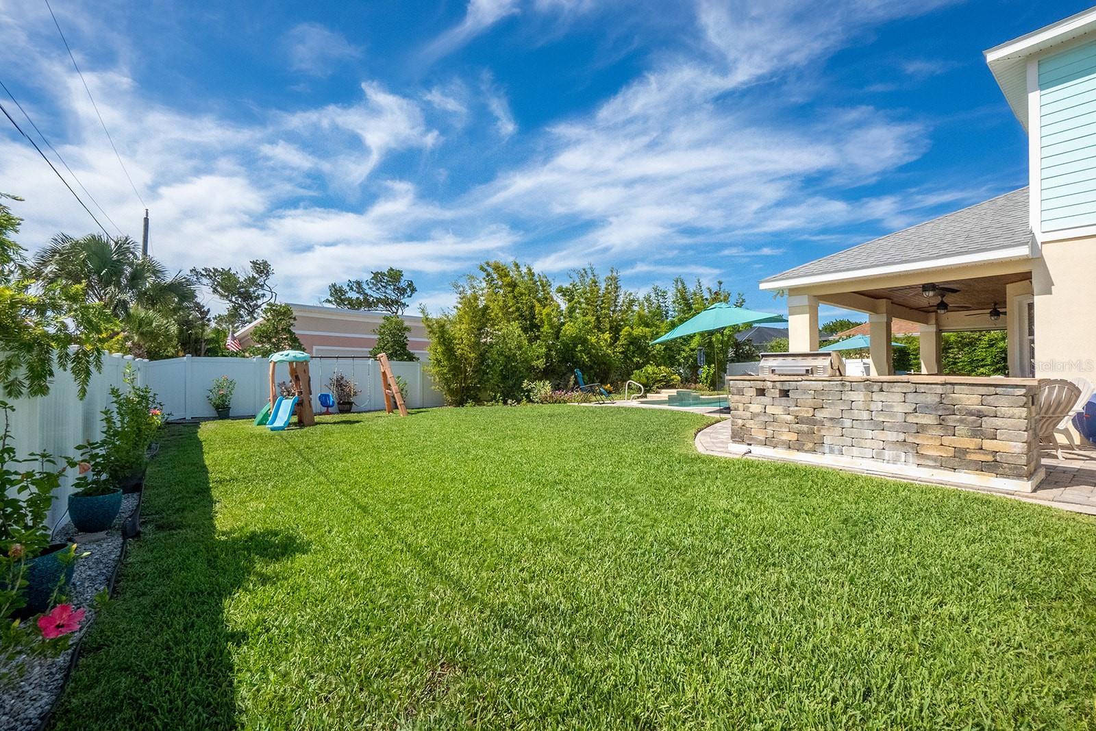 CEDAR ISLAND - Residential