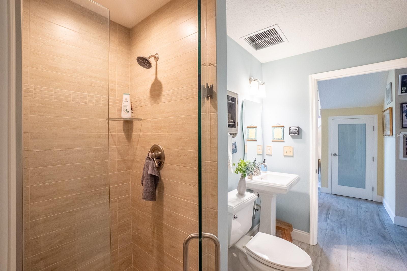 CEDAR ISLAND - Residential