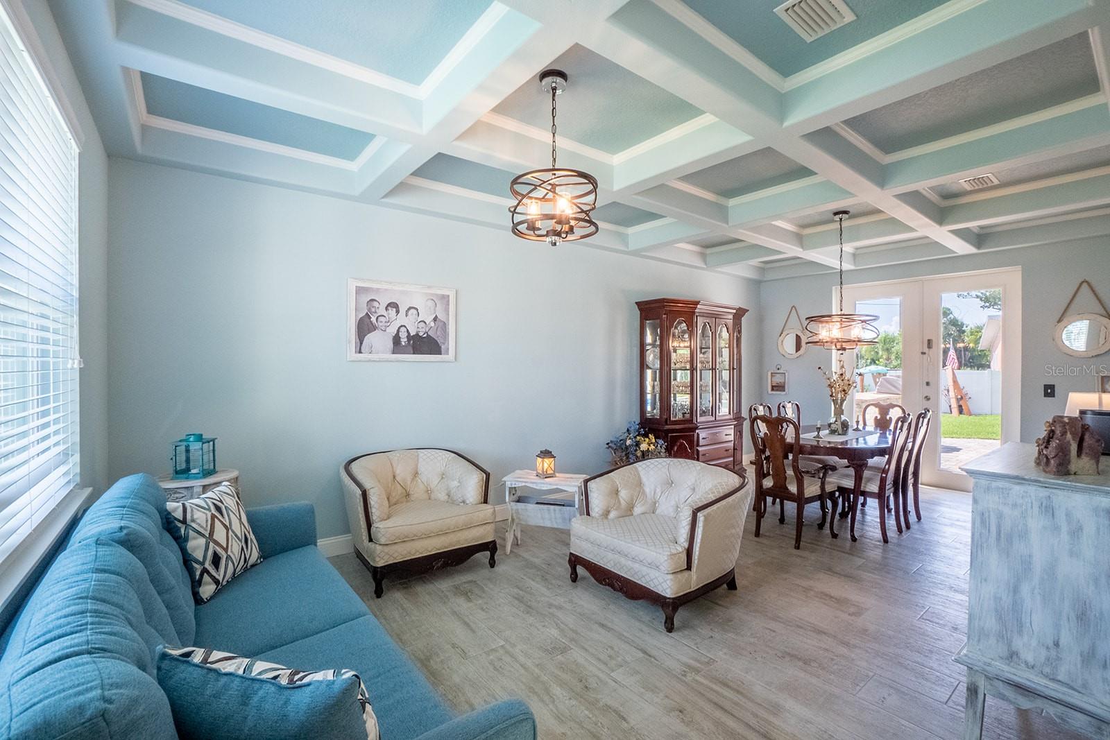 CEDAR ISLAND - Residential