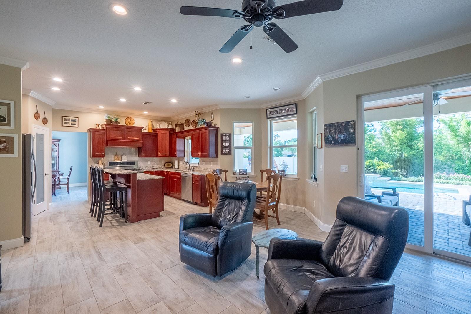 CEDAR ISLAND - Residential